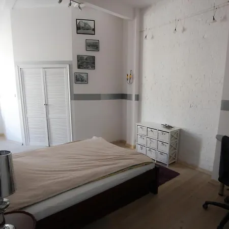 Center, Sunny Spacious Luxury! *