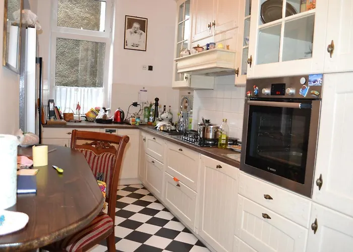 Apartmán Center, Sunny Spacious Luxury!