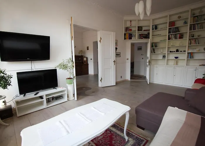 Apartmán Center, Sunny Spacious Luxury! *